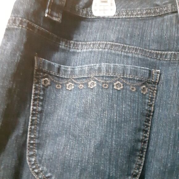 Pennars size 14 Womans Dark Wash Blue Jean Capris - Picture 6 of 13
